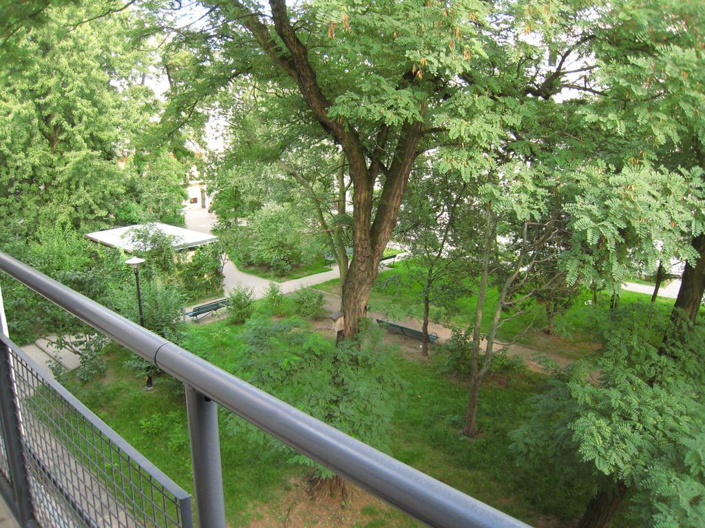 Wilson Apartment Варшава Екстериор снимка